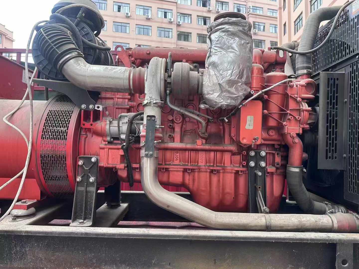 久治如何选择适合 600kW 柴油发电机组的过载保护器？