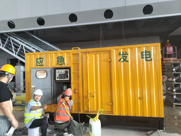 久治怎样判断空气滤清器是否需要更换？